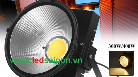 ĐỊA CHỈ UY TÍN BÁN ĐÈN PHA LED LOẠI TỐT TẠI QUẬN 10