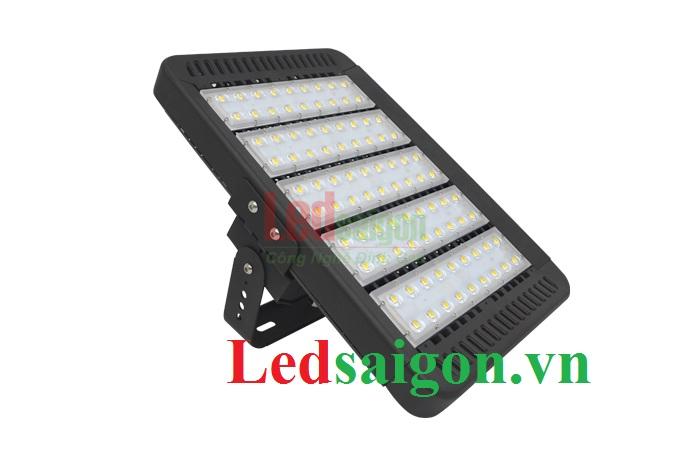 Đèn pha led sân bóng đá tại Bình Phước