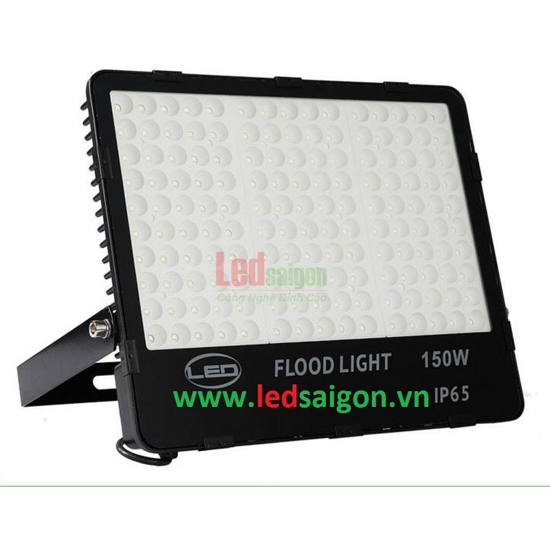 Đèn pha led basnnhieefu nhất tại TPHCM