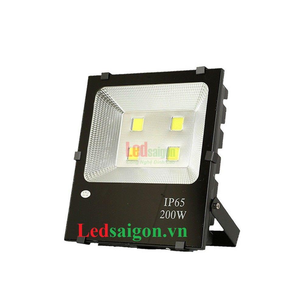 Đèn pha led giá rẻ ở q6 Tphcm