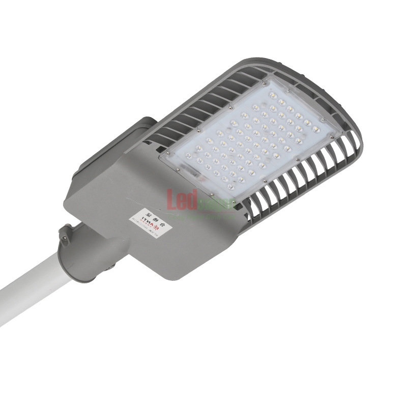 ĐÈN ĐƯỜNG NLMT 60W CAO CẤP