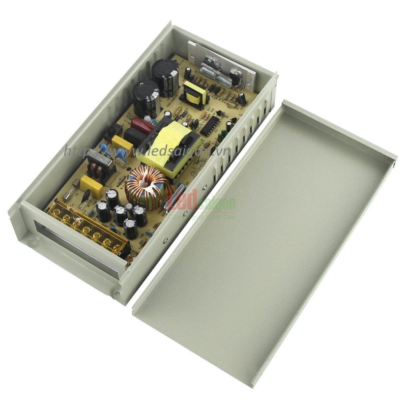 Nguồn 12V-15A Chống Mưa