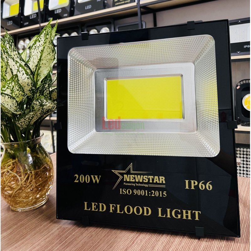 ĐÈN PHA LED NEWSTAR 200W