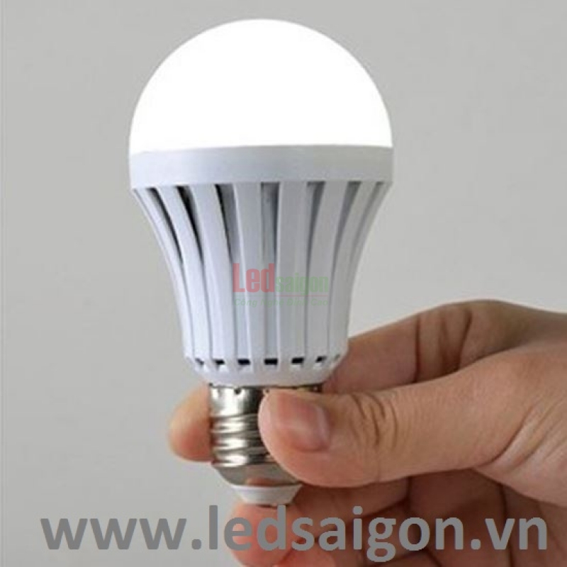 Bóng búp tích điện 12W