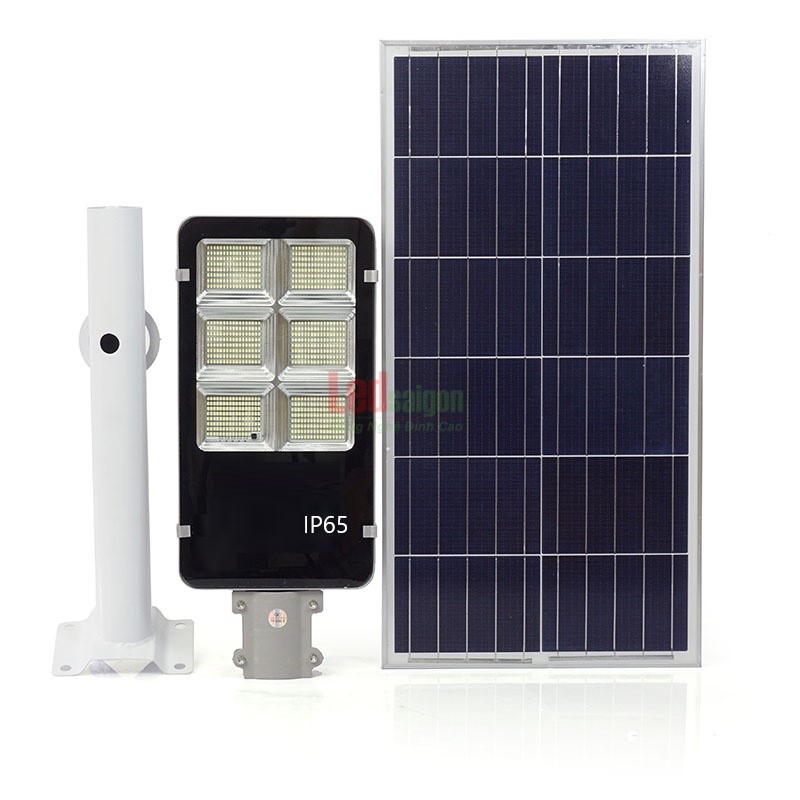 ĐÈN ĐƯỜNG NLMT BÀN CHẢI 300W6M
