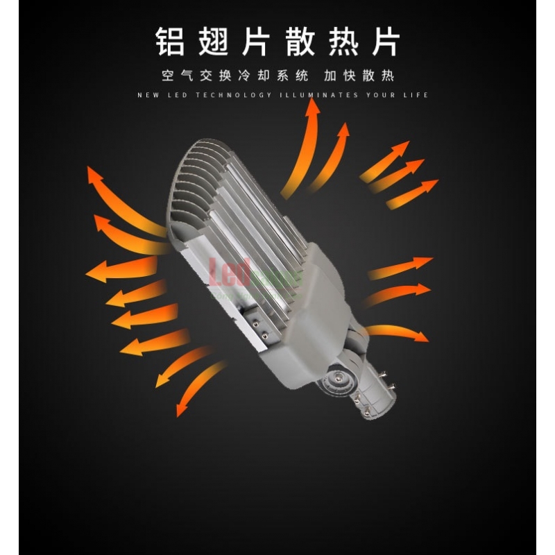 ĐÈN ĐƯỜNG NLMT 30W CAO CẤP