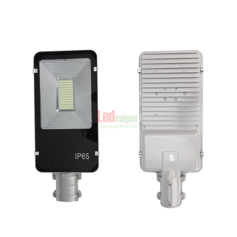 ĐÈN ĐƯỜNG NLMT BÀN CHẢI 100W