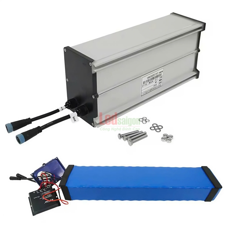 ĐÈN ĐƯỜNG NLMT SUPER R100