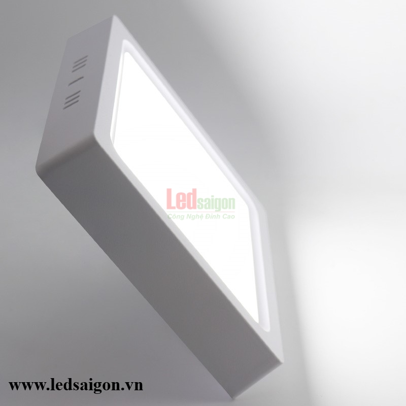Đèn Led Ốp Trần Nổi Vuông 24W
