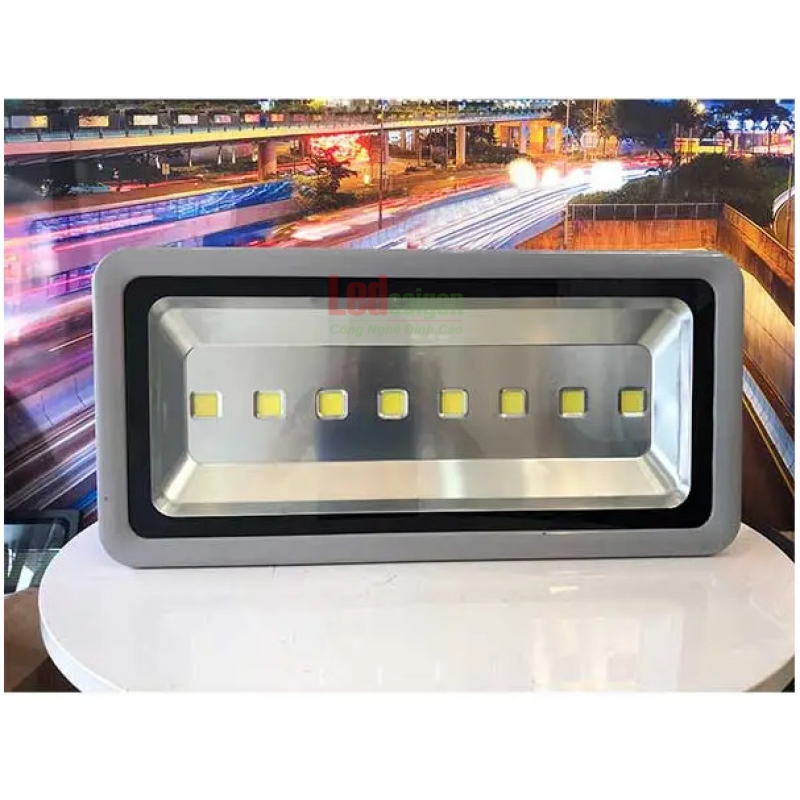 Đèn Pha Led Vỏ Xám 400W