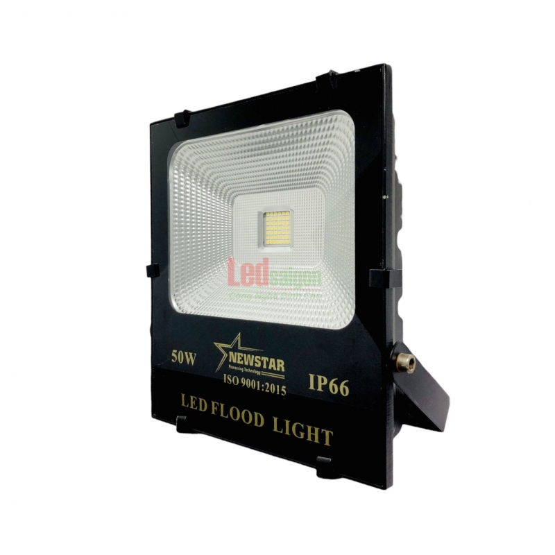 ĐÈN PHA  NEWSTAR 50W