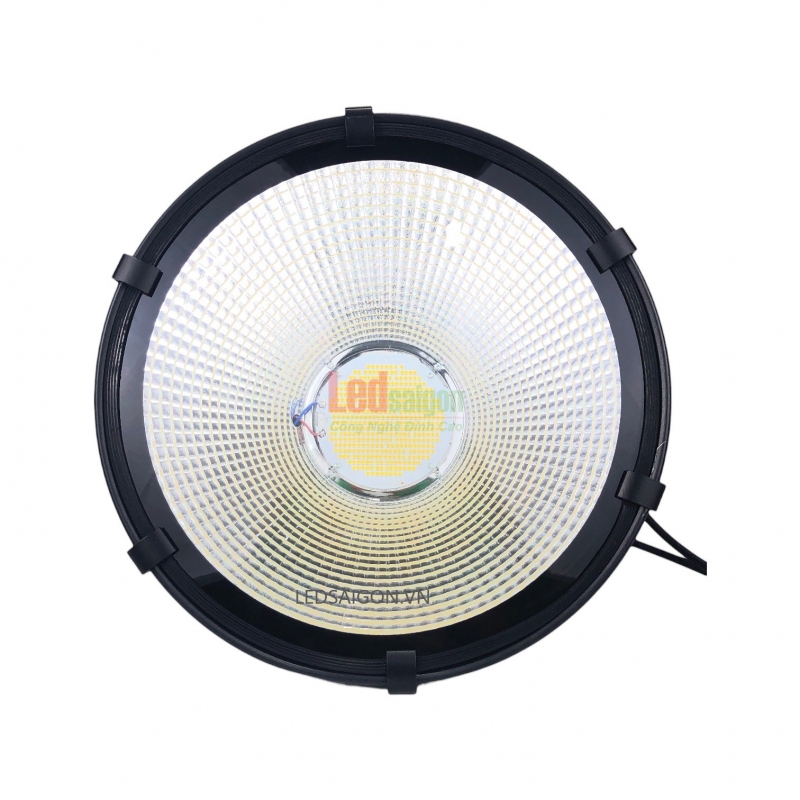 ĐÈN PHA LED CẨU THÁP 400W