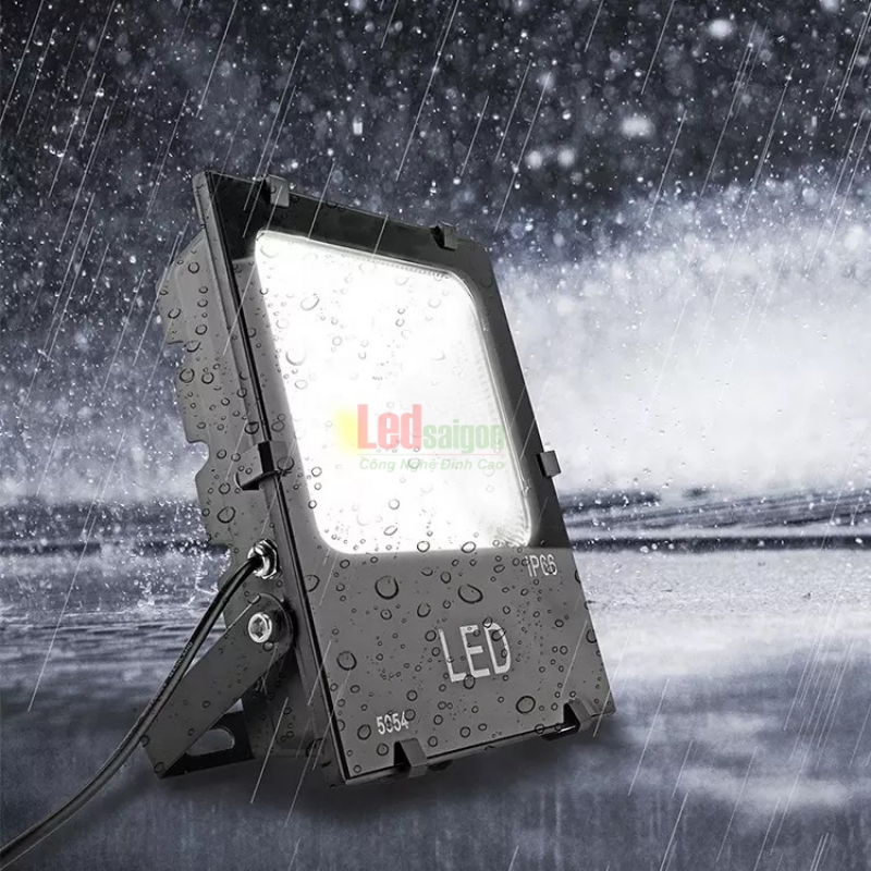 ĐÈN PHA  NEWSTAR 50W