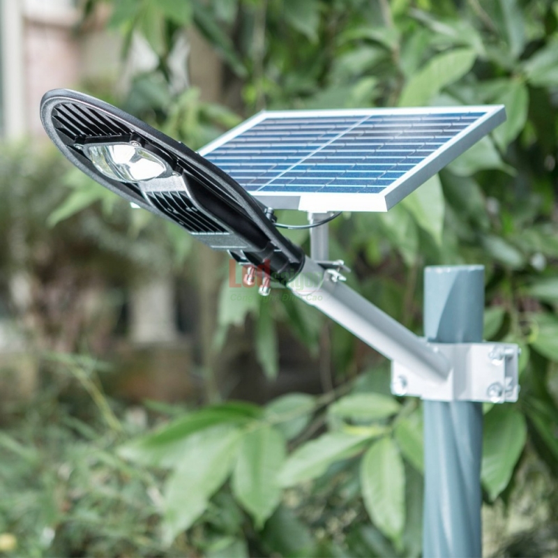 ĐÈN ĐƯỜNG NLMT 50W