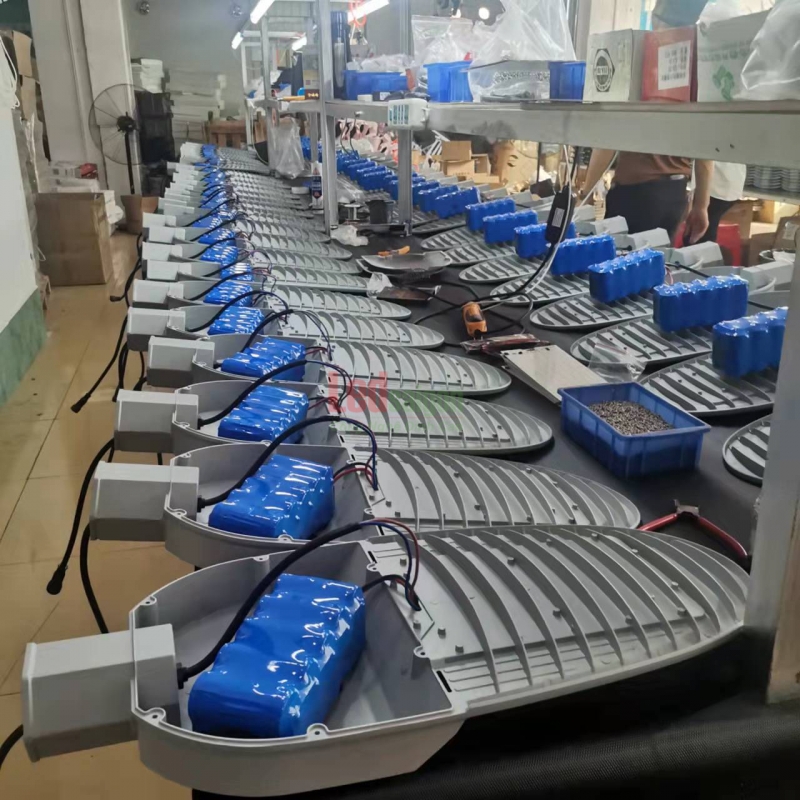 ĐÈN ĐƯỜNG NLMT KB-S200W